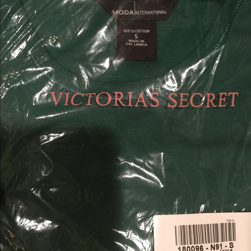 New Victoria Secret long sleeve